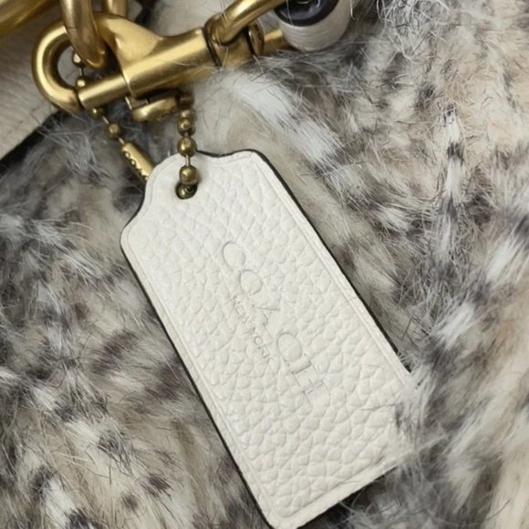 Coach🔔Tabby Shoulder Bag 26 in white - Picture 3 of 6